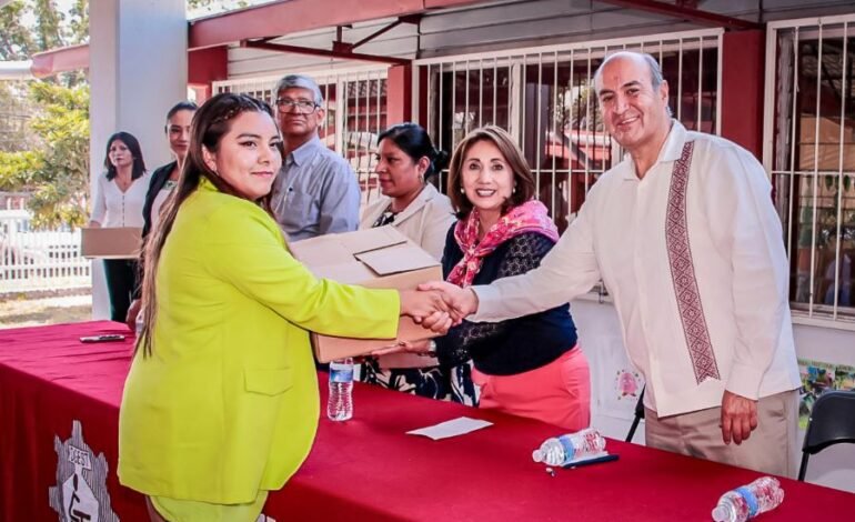 En Hidalgo, Prioridad la Atención de La Comunidad Educativa en Todas Las Regiones