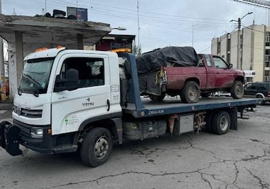 Policía de Tlahuelilpan Aseguró una Camioneta con Dos Mil Litros de Gasolina