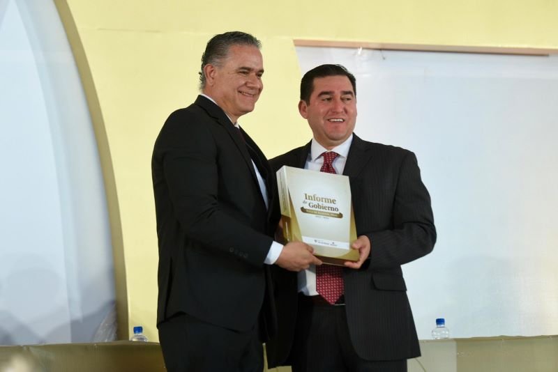 Titular de la Saderh Representa al Gobernador en Informe Municipal de Tula