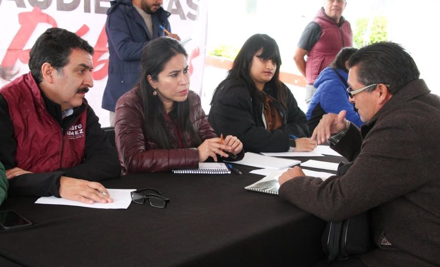 Senadora Simey Olvera Bautista Encabeza Audiencia Pública En Tulancingo